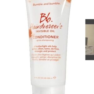 Bumble and bumble Hairdresser's Invisible Oil Conditioner - White and Red
